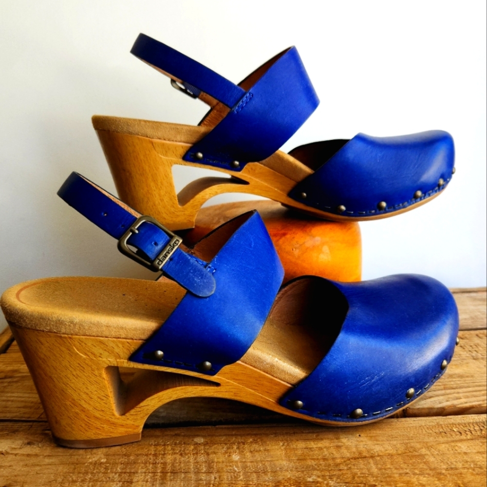 Dansko Thea  cobalt blue sz 40